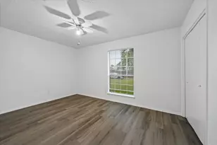 2114 Mockingbird Ln, La Porte, TX 77571 - Photo 12