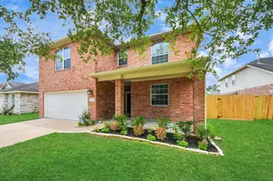 7925 Diamond Oak Dr, Texas City, TX 77591 - Photo 1