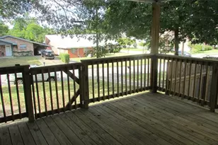 1309 14th St, Huntsville, TX 77340 - Photo 2