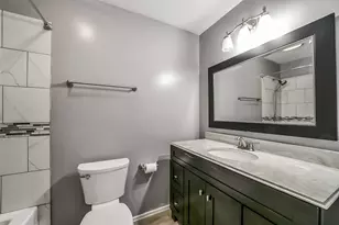 296 Litchfield Ln, Houston, TX 77024 - Photo 16