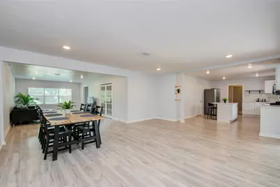 4522 Willowbend Boulevard, Houston, TX 77035 - Photo 16