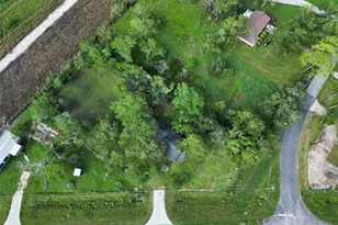 1203 County Rd 677, Brazoria, TX 77422 - Photo 18