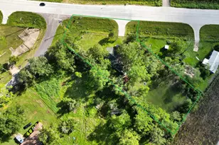1203 County Rd 677, Brazoria, TX 77422 - Photo 16