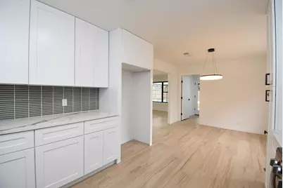 9519 Fairdale Lane, Houston, TX 77063 - Photo 14