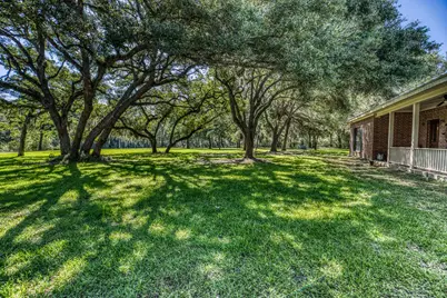 1017 Allen Road, Cat Spring, TX 78933 - Photo 8