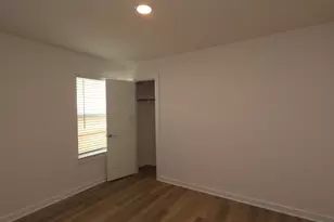 727 Hackberry Br Ct, Magnolia, TX 77354 - Photo 18