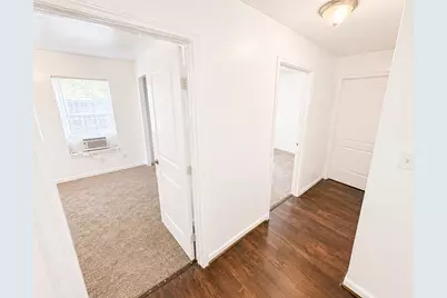 5103 Willow Glen Drive, Houston, TX 77033 - Photo 20