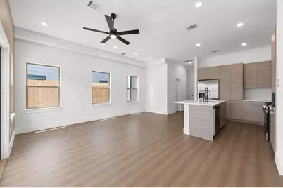 2818 Peacock Green Way, Houston, TX 77047 - Photo 24