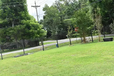 8535 Parkette Drive, Houston, TX 77028 - Photo 34