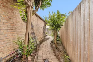 11634 Southlake Dr, Houston, TX 77077 - Photo 30