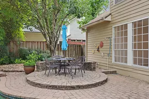 23 Tender Violet Pl, The Woodlands, TX 77381 - Photo 44