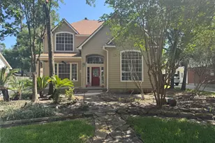 23 Tender Violet Pl, The Woodlands, TX 77381 - Photo 2