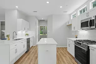 23 Tender Violet Pl, The Woodlands, TX 77381 - Photo 12