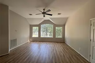 23 Tender Violet Pl, The Woodlands, TX 77381 - Photo 6