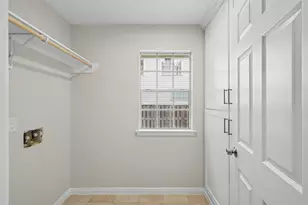 23 Tender Violet Pl, The Woodlands, TX 77381 - Photo 8