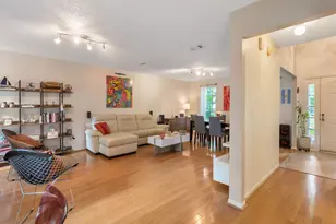 10 E Stony Bridge Cir, The Woodlands, TX 77381 - Photo 14