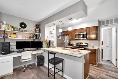 2401 Sycamore Avenue #D4, Huntsville, TX 77340 - Photo 8