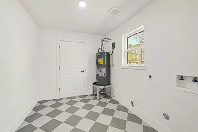 2100 Crestwood Drive, Richmond, TX 77469 - Photo 12