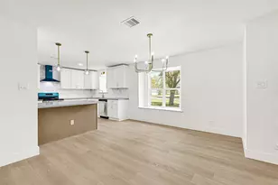 2100 Crestwood Dr, Richmond, TX 77469 - Photo 6