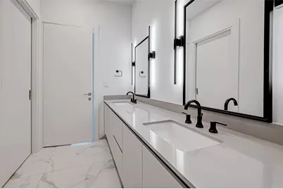 1711 Allen Parkway #1703, Houston, TX 77019 - Photo 16