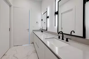 1711 Allen Pkwy, Houston, TX 77019 - Photo 16