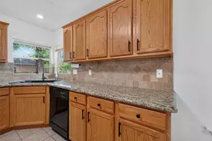 7506 Oak Bluff Dr, Magnolia, TX 77354 - Photo 14