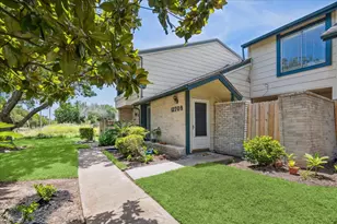 12709 Carvel Ln, Houston, TX 77072 - Photo 2