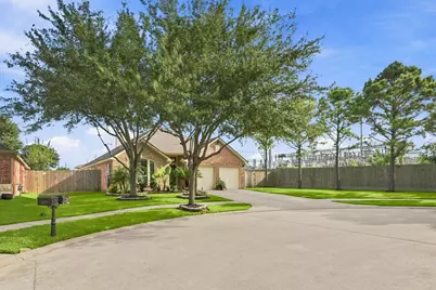 3101 Rock Brook Falls Lane, League City, TX 77573 - Photo 6