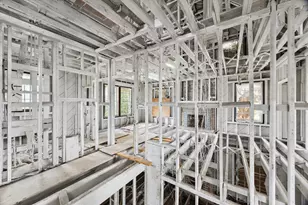 614 Avondale St, Houston, TX 77006 - Photo 10