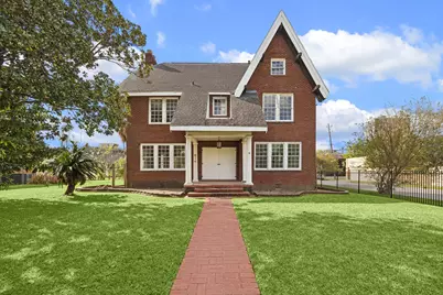 614 Avondale Street, Houston, TX 77006 - Photo 1