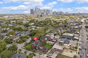 614 Avondale St, Houston, TX 77006 - Photo 8