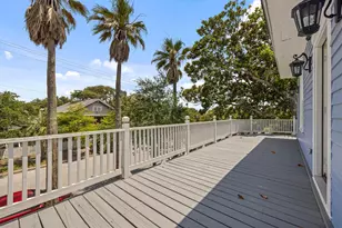 2415 Ave O 1/2, Galveston, TX 77550 - Photo 4