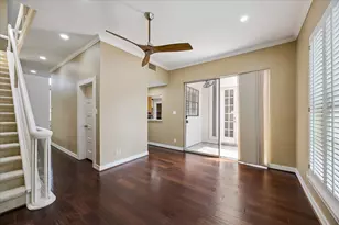 5606 San Felipe St, Houston, TX 77056 - Photo 14