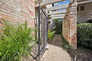 5818 Valley Forge Dr, Houston, TX 77057 - Photo 2
