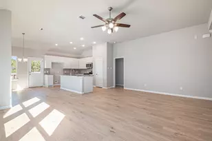 11021 Ondrea Ln, Willis, TX 77318 - Photo 6