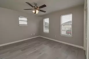 623 32nd St, Galveston, TX 77550 - Photo 16