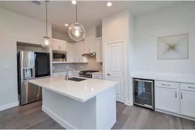 9577 Neuens Road #F, Houston, TX 77080 - Photo 6