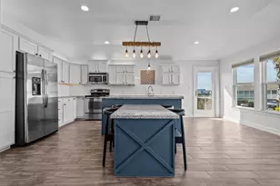 214 Sampan Dr, Tiki Island, TX 77554 - Photo 28