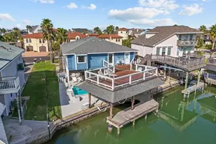 214 Sampan Dr, Tiki Island, TX 77554 - Photo 1