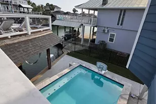 214 Sampan Dr, Tiki Island, TX 77554 - Photo 38