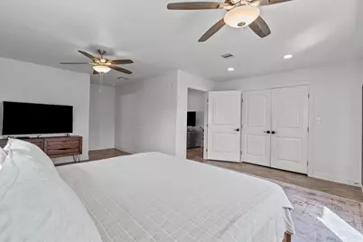 214 Sampan Drive, Tiki Island, TX 77554 - Photo 16