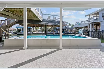 214 Sampan Drive, Tiki Island, TX 77554 - Photo 42