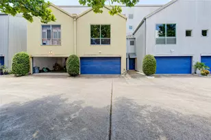 648 Lester St, Houston, TX 77007 - Photo 2