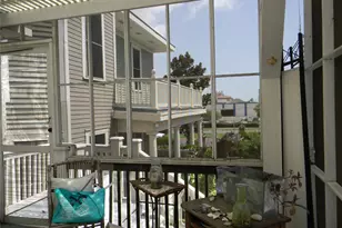 2504 Ave P 1/2, Galveston, TX 77550 - Photo 2