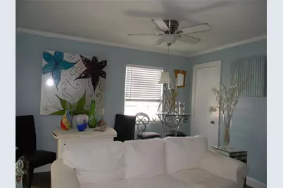 2504 Avenue P 1/2, Galveston, TX 77550 - Photo 12