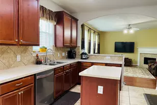 2 Bryce Branch Cir, The Woodlands, TX 77382 - Photo 14