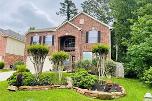 2 Bryce Branch Cir, The Woodlands, TX 77382 - Photo 2