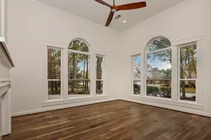 170 Golden Shadow Cir, The Woodlands, TX 77381 - Photo 6