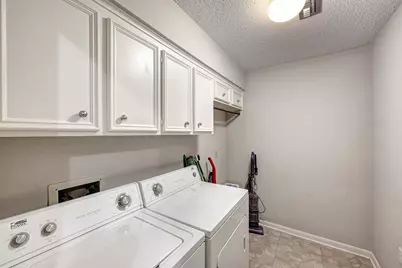 9943 Kemp Forest Drive, Houston, TX 77080 - Photo 18