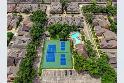 9943 Kemp Forest Drive, Houston, TX 77080 - Photo 26